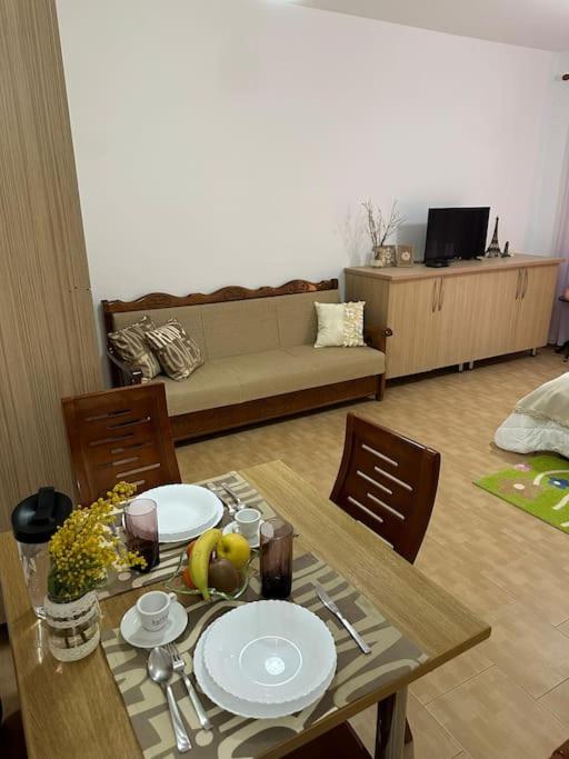 Studio Of Shpresa Vlore Luaran gambar