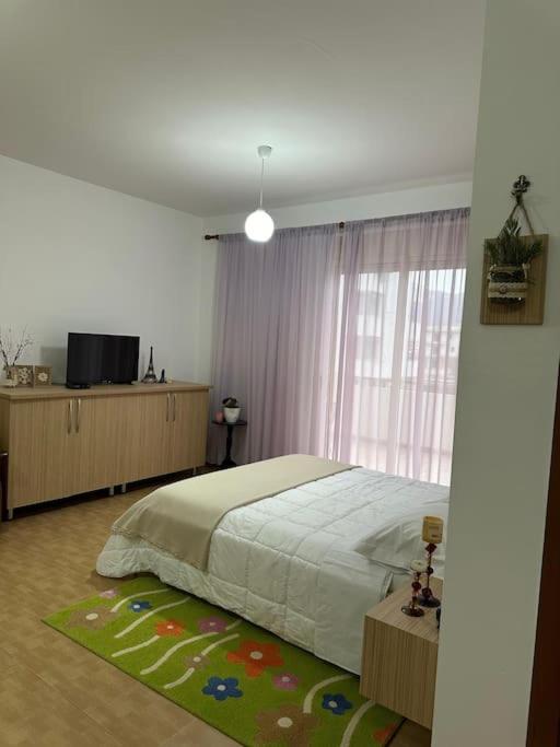 Studio Of Shpresa Vlore Luaran gambar
